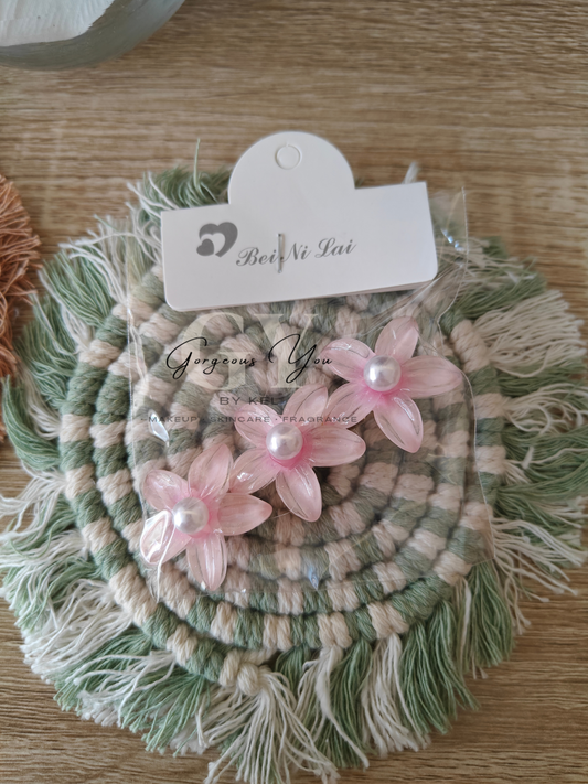 Frangipane 3 Fleur pearl clip