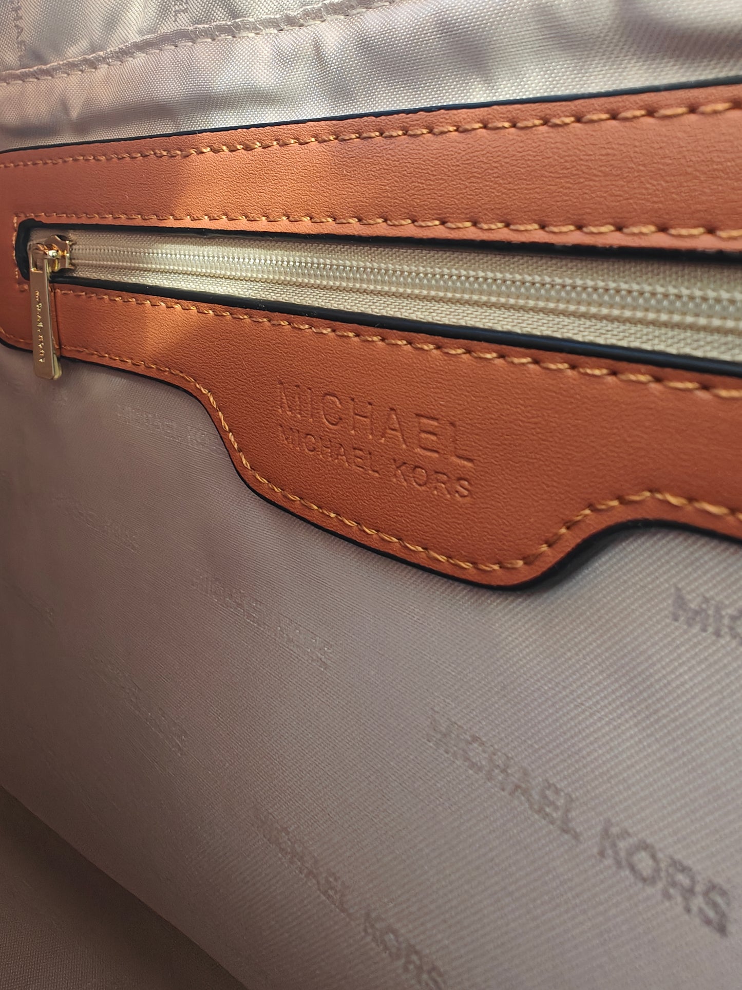 Michael Kors Signature Satchel bag