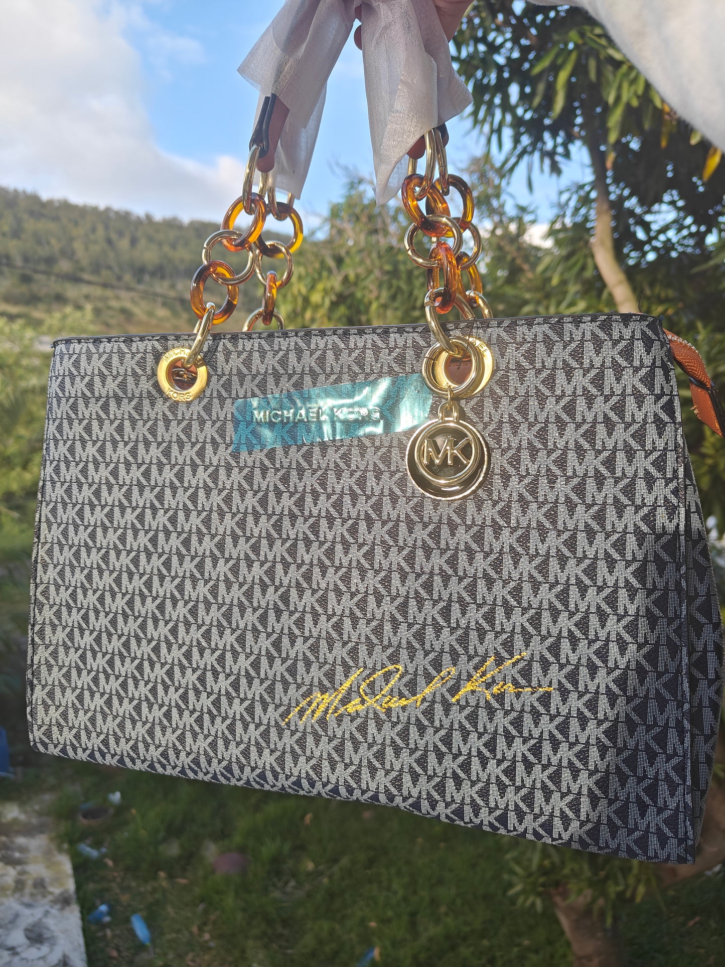Michael Kors Signature Satchel bag
