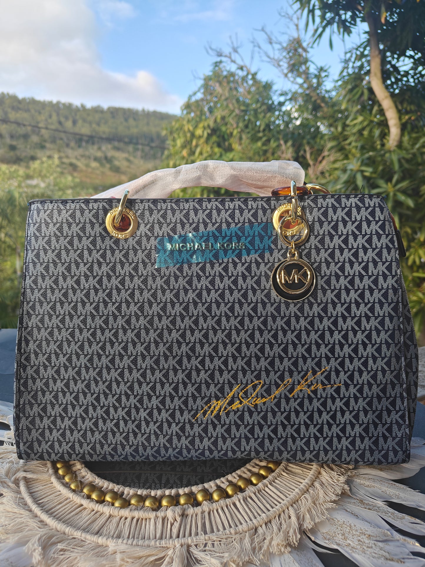 Michael Kors Signature Satchel bag